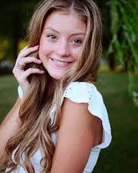 Christina Calmes's Instagram, Twitter & Facebook