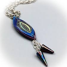 Bague Carree Argile Polymere Noire Reflets Metalliques Etsy Blue Pendant Necklace Blue Pendant Polymer Clay Pendant