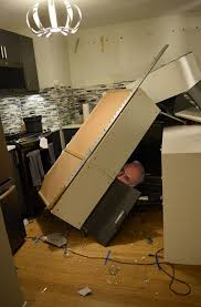 Contractor Gets In The Cabinet To Prove Its Sturdiness Sparks Hilarious Photoshop Battle Bored Panda
