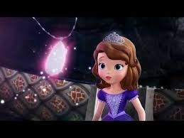 It premiered on november 20, 2016, on both disney channel and disney junior. Elena And Sofia Meet For The First Time Elena Of Avalor Disney Ju