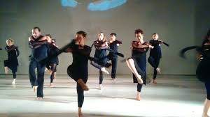 C'est alors que nous décidons de tenter de faire partager notre passion, en animant des cours. La Danse Ma Passion Bulles De Vie