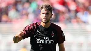 Manuel locatelli is a mix of intelligence and technique manuel locatelli (born 8 january 1998) is an italian footballer who plays. Milan Talent Locatelli Schliesst Sich Sassuolo An German Site
