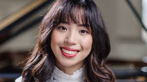Q&A with Pianist Janice Carissa ('22)