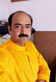 Hello, here are some colorful self-portraits ☺️