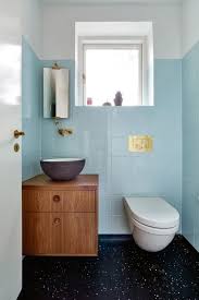 10 Fargerike Bad Som Vil Inspirere Deg Blue Bathroom Interior Tile Bathroom Bathroom Interior Design