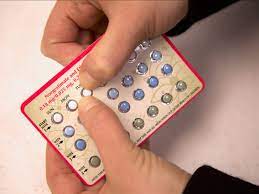 How Birth Control Pills Work: Types, Effectiveness, Side Effects