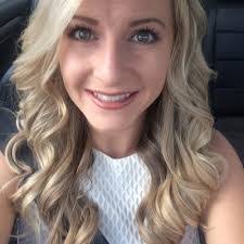 Kelsey Lind's Instagram, Twitter & Facebook