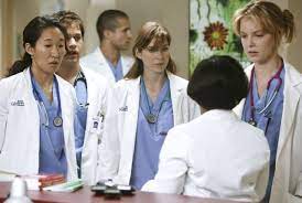 She is a first year intern at seattle grace hospital and is working. Watch Grey S Anatomy Season 1 Episode 1 Online Tv Fanatic