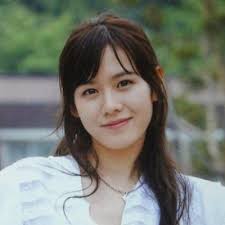 J |YEJIN SON (@kimsujinism)