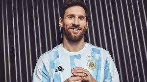 La afa confirmó los convocados de la selección argentina para los juegos olímpicos de tokio. La Nueva Camiseta Titular De La Seleccion Argentina 2021 Diseno Fotos Precio Y Cuando Se Estrena Goal Com