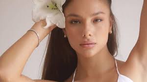 Katerina Safarova, Neymars ex-girlfriend, poses nude on Instagram | Marca