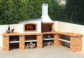 Realizzazione camino in muratura, con mattoni refrattari, dopo aver studiato e progettato le dimensioni, partendo dall'area della canna fumaria, unico. Barbecue Fai Da Te Barbecue Come Realizzare Da Soli Un Barbecue
