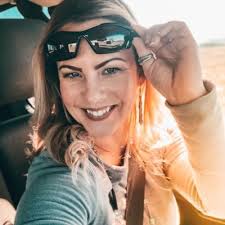 Randi Hall (@randihall85)