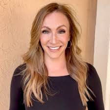 Aimee Coyne's Instagram, Twitter & Facebook