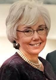 Paula Wolfe's Instagram, Twitter & Facebook