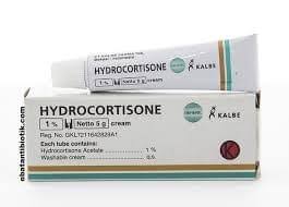 Cirinya adalah merah kecoklatan kadang terlihat sampai kehitaman dengan batas yang tegas seperti berbentuk pulau. Obat Gatal Exsim Kering Paling Ampuh Di Apotik