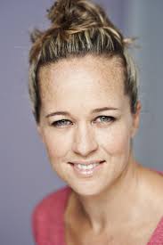 Angus, Thongs and Perfect Snogging (2008)