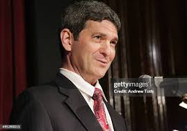 Michael McMurphy and Maureen McMurphy attend Stella By Starlight,... News  Photo