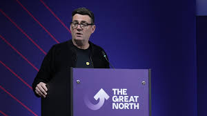 Andy Burnham sets out vision to 'change Labour' and give power back to the  North | ITV News Granada