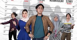 Kami yang ada di foto ini: Ahmad Fairuz Ahmad Rosli