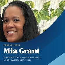 Robyn Candy's Instagram, Twitter & Facebook