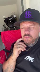 The moving chronicles update🤦🏻‍♂️🫣 #PrayForOurCouch #MovingProblems  #StillWaiting #MovingCompanyFail #RelatableComedy