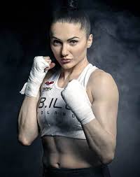 Ewa brodnicka została skazana za uderzenie ewy piątkowskiej podczas gali w gdańsku w 2017 roku. Boxeo Undefeated Boxer Ewa Brodnicka Would Consider Nude Marca English