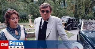 Josef abrhám se s libuší šafránkovou seznámil během divadelního angažmá v činoherním klubu. Asn0arn8ethfdm