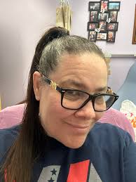 Hi! I'm new to this group. I recently joined because iam looking for a job  .I have been a certified nursing assistant for 20+ years