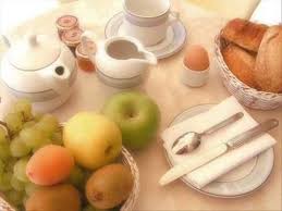 French Breakfast Video Allows You To Hear French Speakers The Glorious Flight Book Started At Breakfast Eat Cro French Food French Breakfast French Lessons