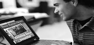 Musician sings to Boca residents in more than 15 languages