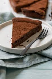 Franzosische Schokotarte Cremig Schokoladig Und Mega Lecker Rezept In 2020 Schokotarte Lecker Kuchen Rezepte Einfach