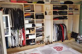 Comment Fabriquer Un Dressing Sur Mesure Avec Les Planches En Bois De Laboutiquedubois Com Projet De Meline Br Avec Images Fabriquer Dressing Dressing Dressing En Bois