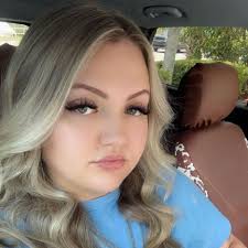 Who is a good brow specialist in Stuart, Florida?