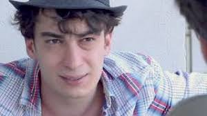 Bazen bir şeyi hiç bilmeyince merakına yenik düşersin ya bakmayın tabii ki bizimkisi şaka amaçlı. Kendinden Bahsetmese De Konuyu Kendine Getiren Adam Youtube