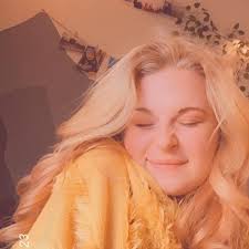 Anna Dye (@mamabear_e44) • Threads, Say more