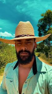 Reflexões de um Sertanejo: Sucesso e Sacrifícios