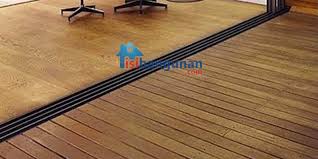 Tangga kayu & plafon kayu. Ubah Interior Rumah Anda Dengan Lantai Kayu Murah