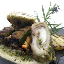 Durante gli ultimi dieci minuti di cottura, rialzate la temperatura del forno per farli ben colorire. Involtini Di Maiale Con Pistacchio Melanzane E Ricotta Cucinare Facile