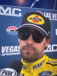 Cermin mata hitam apa ni? : r/NASCAR