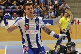 Na antevisão do clássico deste sábado em casa do fc porto, referente à 21.ª jornada do campeonato nacional, o avançado da equipa de hóquei em patins do sporting. Hoquei Em Patins Barcelona Contrata Helder Nunes Ao Fc Porto Hoquei Sapo Desporto