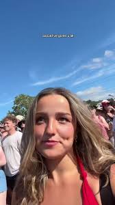 Ailish Morrison Runs Off Stage