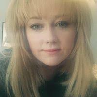 Holly Coombs's Instagram, Twitter & Facebook