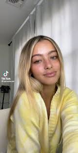 18 year olds hanging out with leonardo dicaprio and drake.