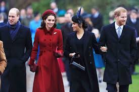 Following the recent drama that has beset the royals, meghan has now reportedly reached out to kate with a series of secret calls. Meghan Markle And Kate Middleton Wear Matching Outfits Amid Feud Rumors On Christmas Day
