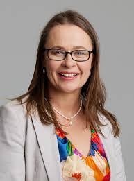 Carina Kemp's Instagram, Twitter & Facebook