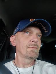 Michael Carroll's Instagram, Twitter & Facebook