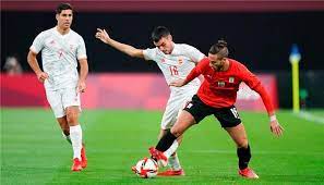 تقدم منتخب كوت ديفوار علي إسبانيا بهدف نظيف، في الدقيقة 10 من عمر أحداث الشوط الاول للمباراة التي تجمعت الفريقين صباح اليوم، في ربع نهائي أولمبياد طوكيو. Qskiknwymm Prm