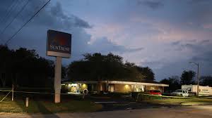 Suntrust bank has 2488 branches in the us, the bank is open in 27 state and 640 cities in the country. Man Charged With Murder After Allegedly Killing 5 Women At Suntrust Bank In Florida Npr