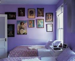 Home Design And Decor Decorating With Light Purple Walls Purple Wall Decorating Ideas With Framed Wall Ar Purple Bedroom Decor Purple Bedrooms Purple Rooms